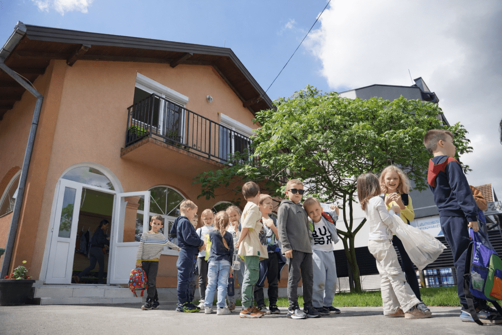 Clever Osnovna škola u Novom Sadu